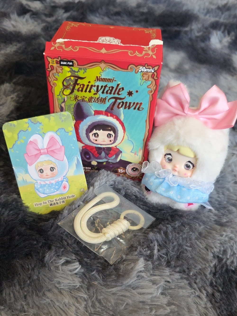 Nommi fairytale town - Hop In The Rabbit Hole